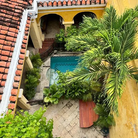 Divine 4br House With Pool In Holiday home *